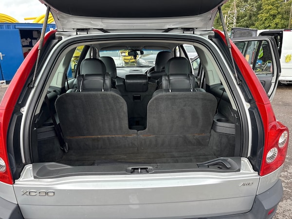 Used Volvo XC90 2005 for sale - 75996529: Photo 17