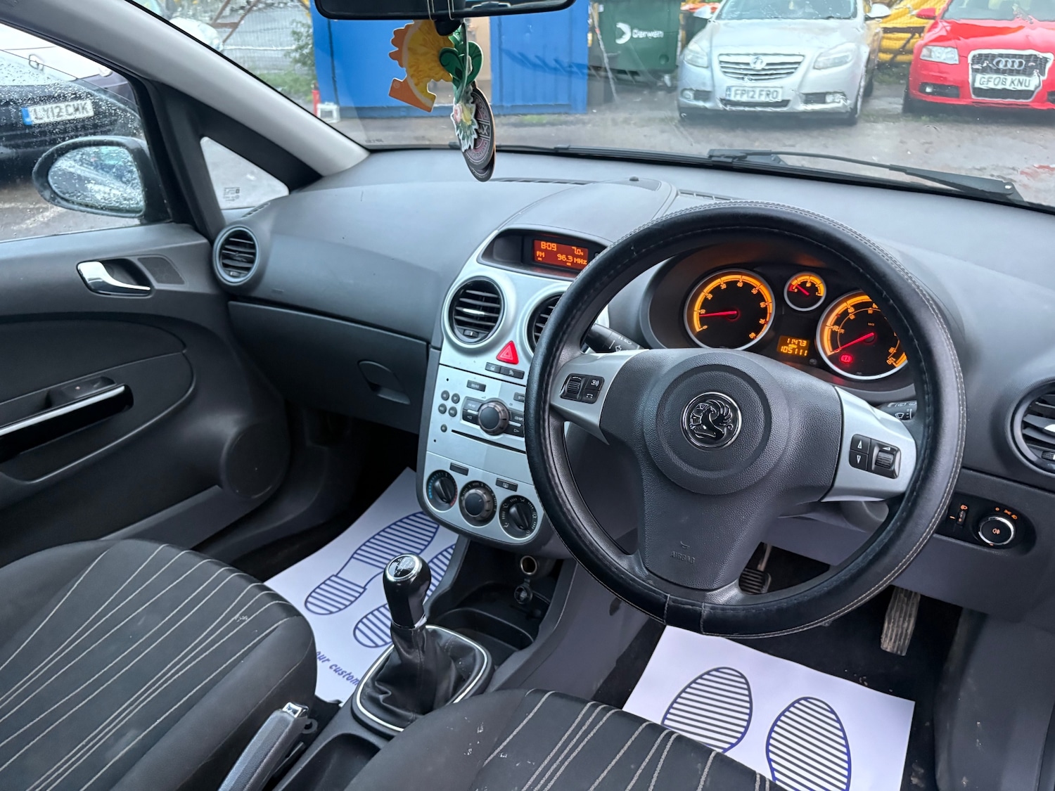 Used Vauxhall Corsa 2010 for sale - 76746268: Photo 8