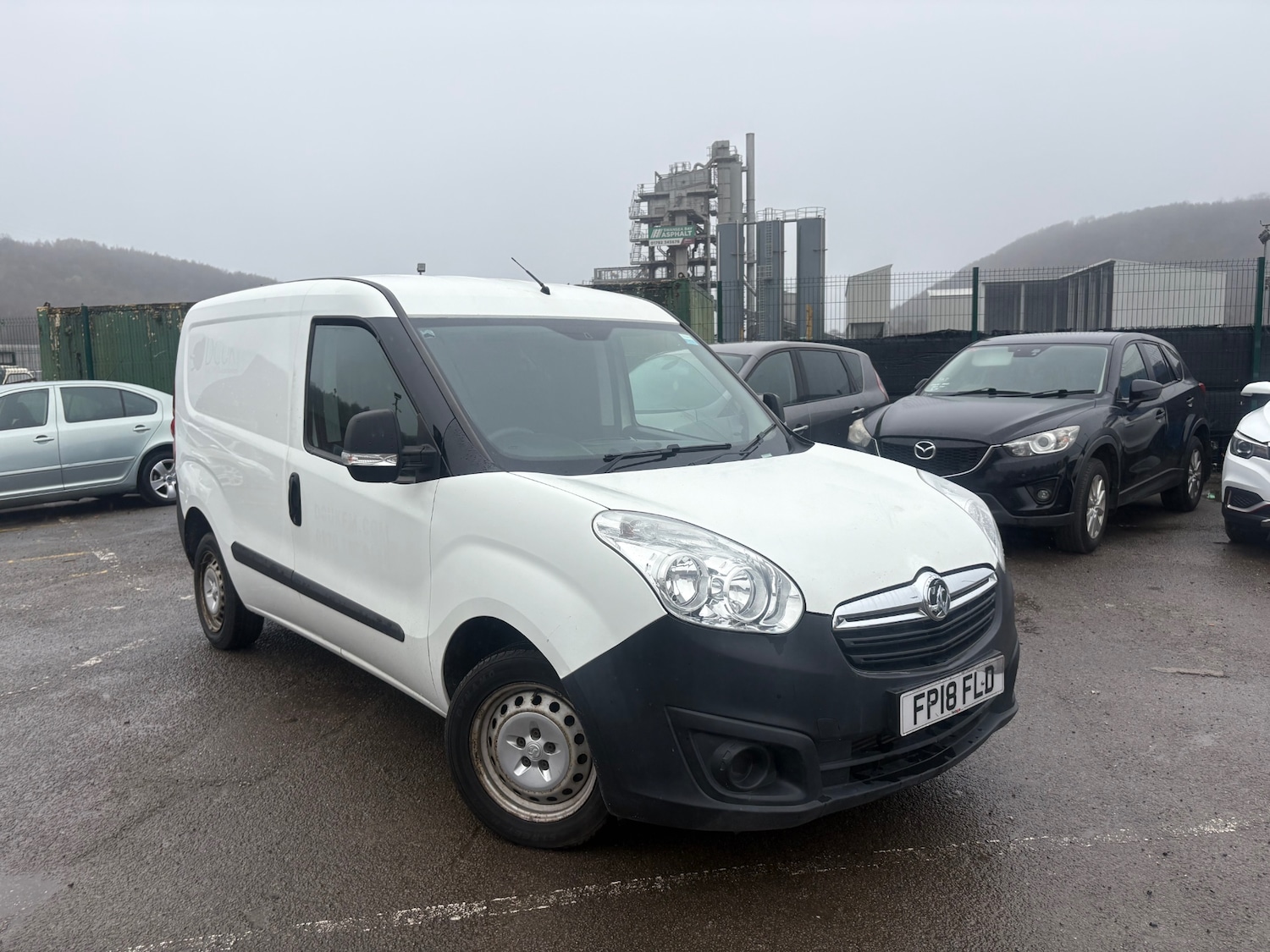 Used Vauxhall Combo 2018 for sale - 77998779: Photo 1