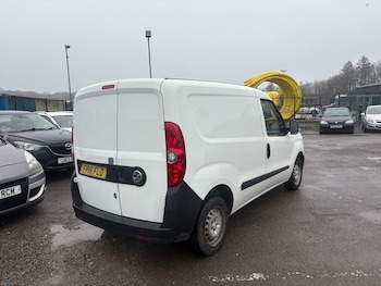 Used Vauxhall Combo 2018 for sale - 77998779: Photo