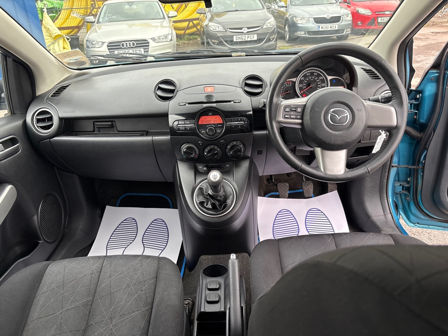 Used Mazda Mazda2 2011 for sale - 76004655: Photo 4