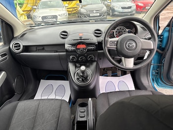 Used Mazda Mazda2 2011 for sale - 76004655: Photo 4