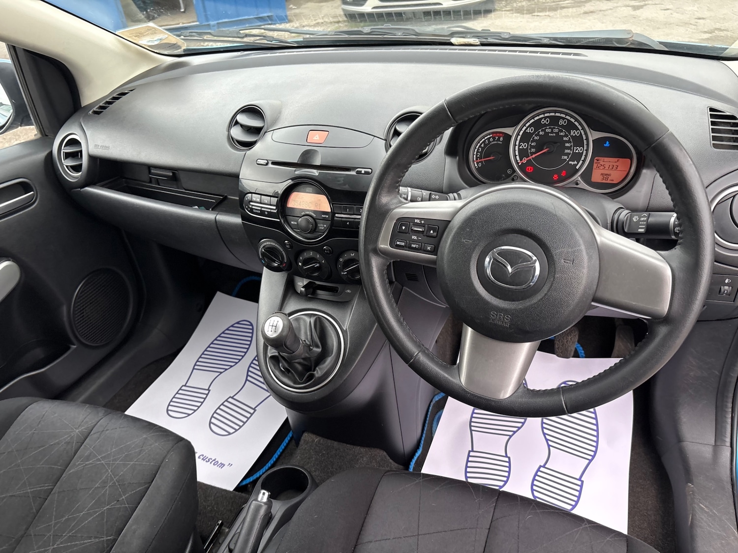 Used Mazda Mazda2 2011 for sale - 76004655: Photo 6