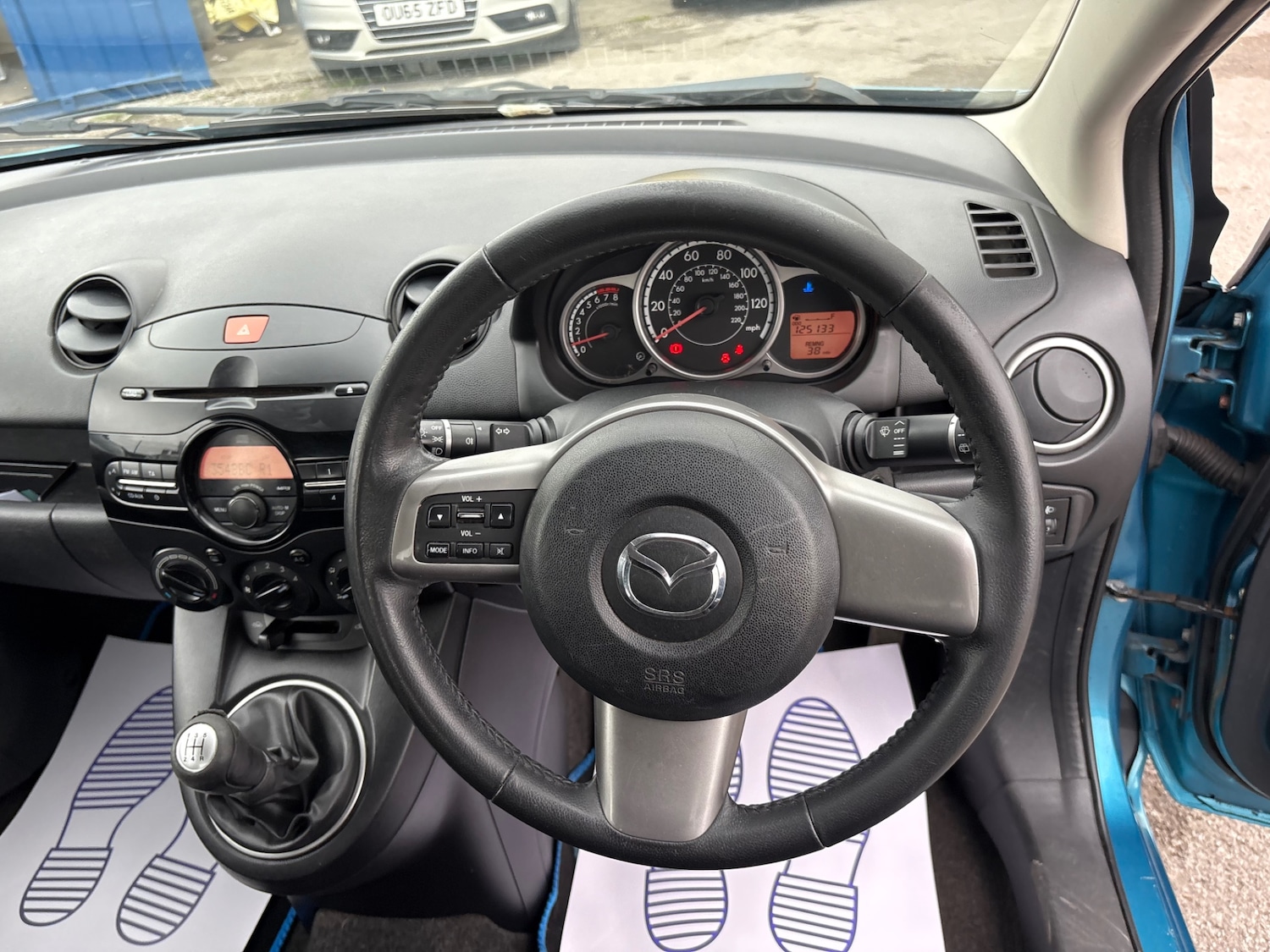 Used Mazda Mazda2 2011 for sale - 76004655: Photo 7