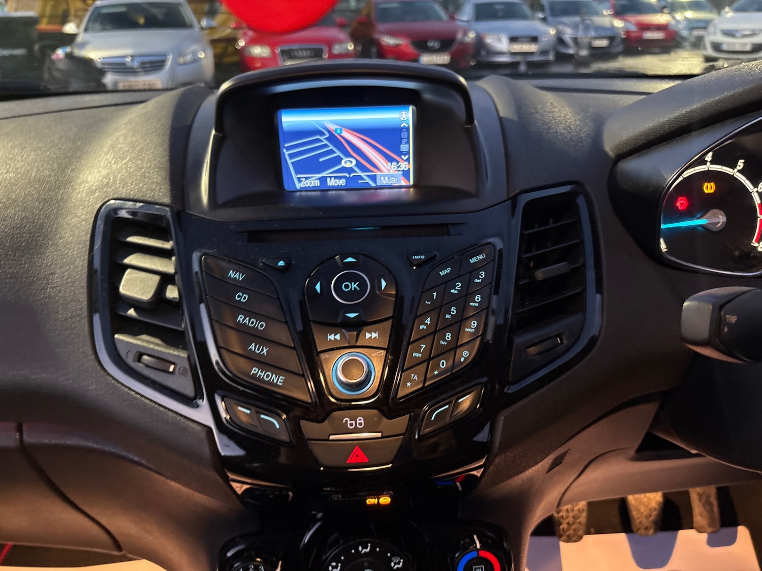 Used Ford Fiesta 2015 for sale - 76684475: Photo 14