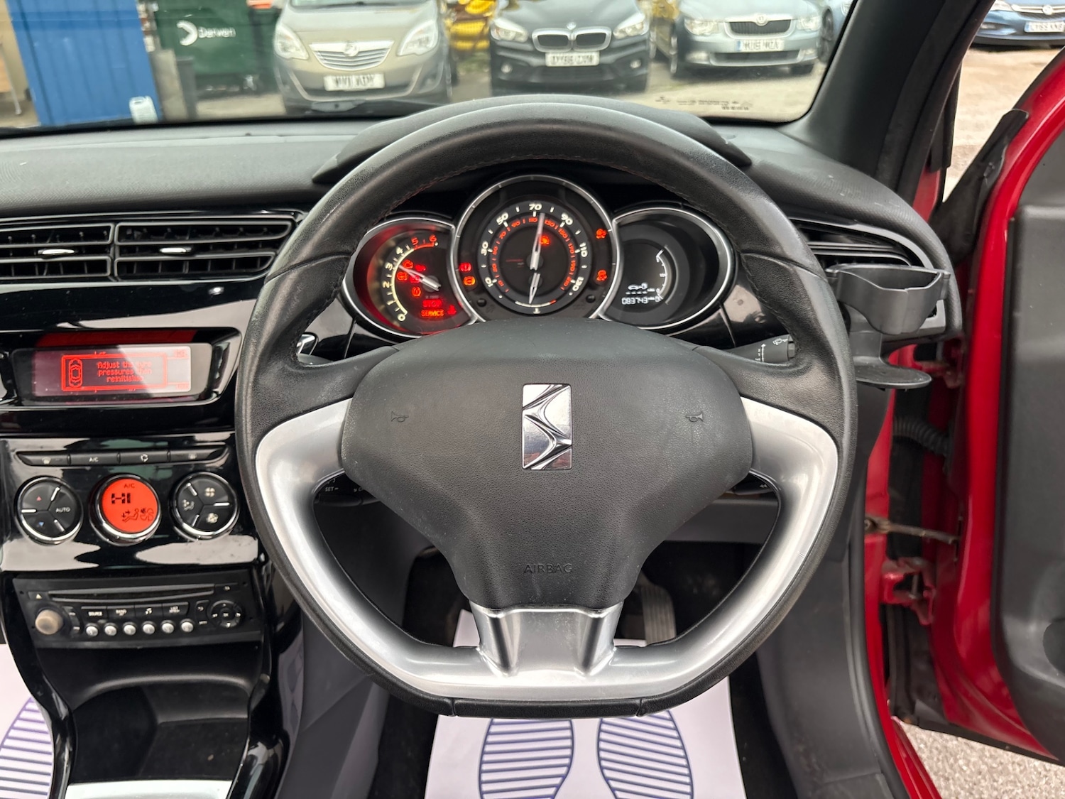 Used Citroen DS3 2014 for sale - 76384581: Photo 12