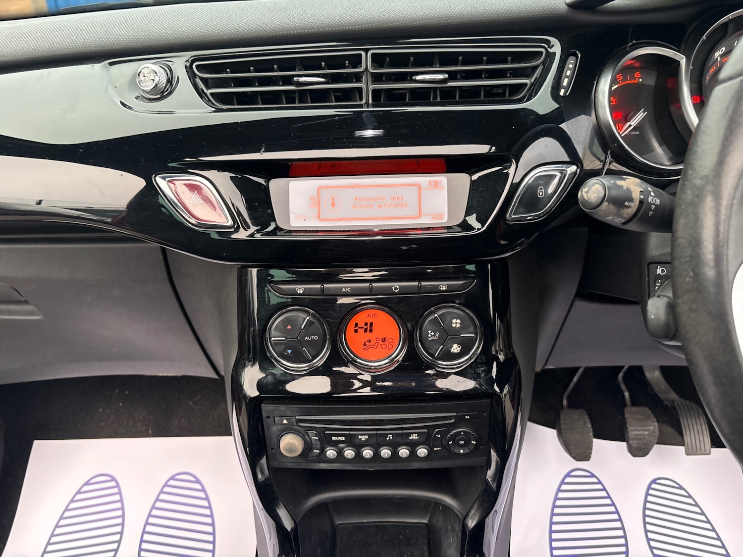 Used Citroen DS3 2014 for sale - 76384581: Photo 13