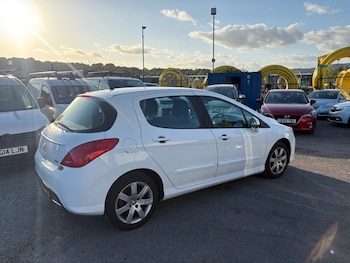 Used Peugeot 308 2013 for sale - 79439010: Photo