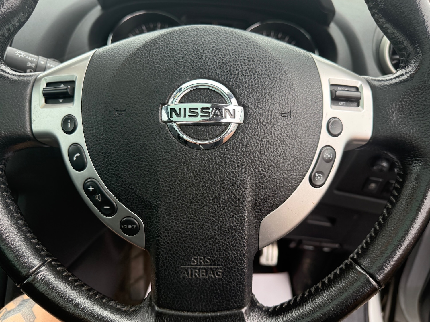 Used Nissan Qashqai 2011 for sale - 77630020: Photo 15