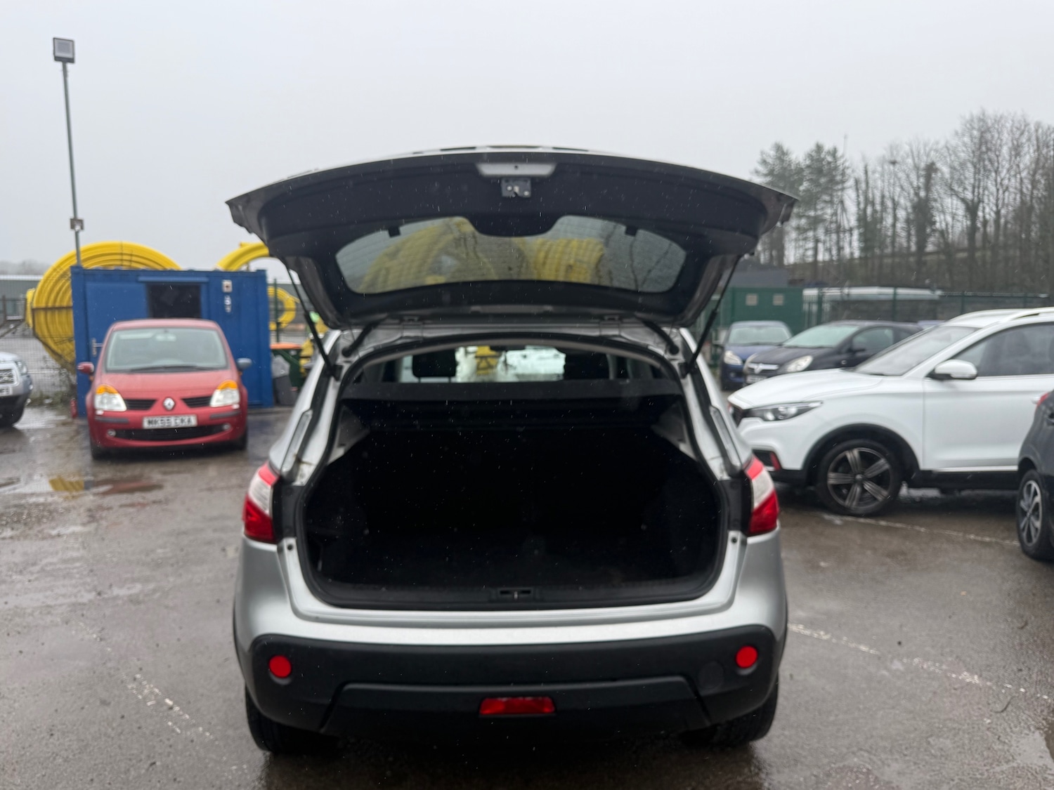 Used Nissan Qashqai 2011 for sale - 77630020: Photo 9