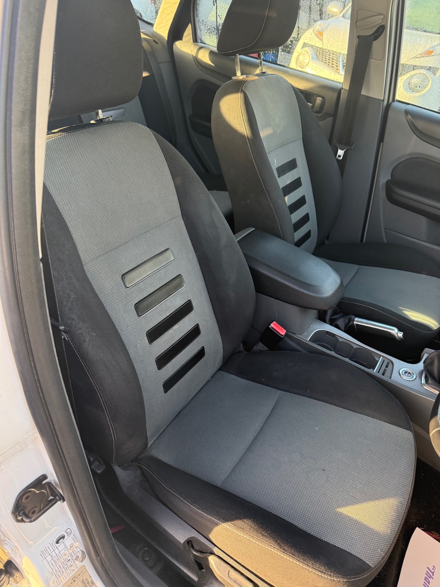 Used Ford Focus 2010 for sale - 77220305: Photo 14