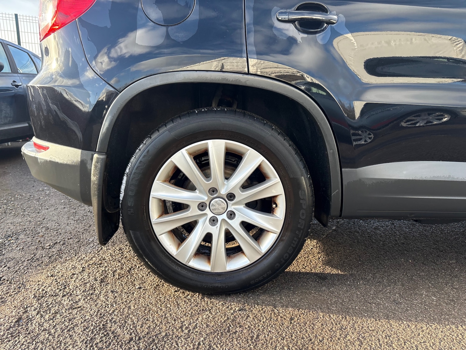 Used Volkswagen Tiguan 2009 for sale - 77125688: Photo 8