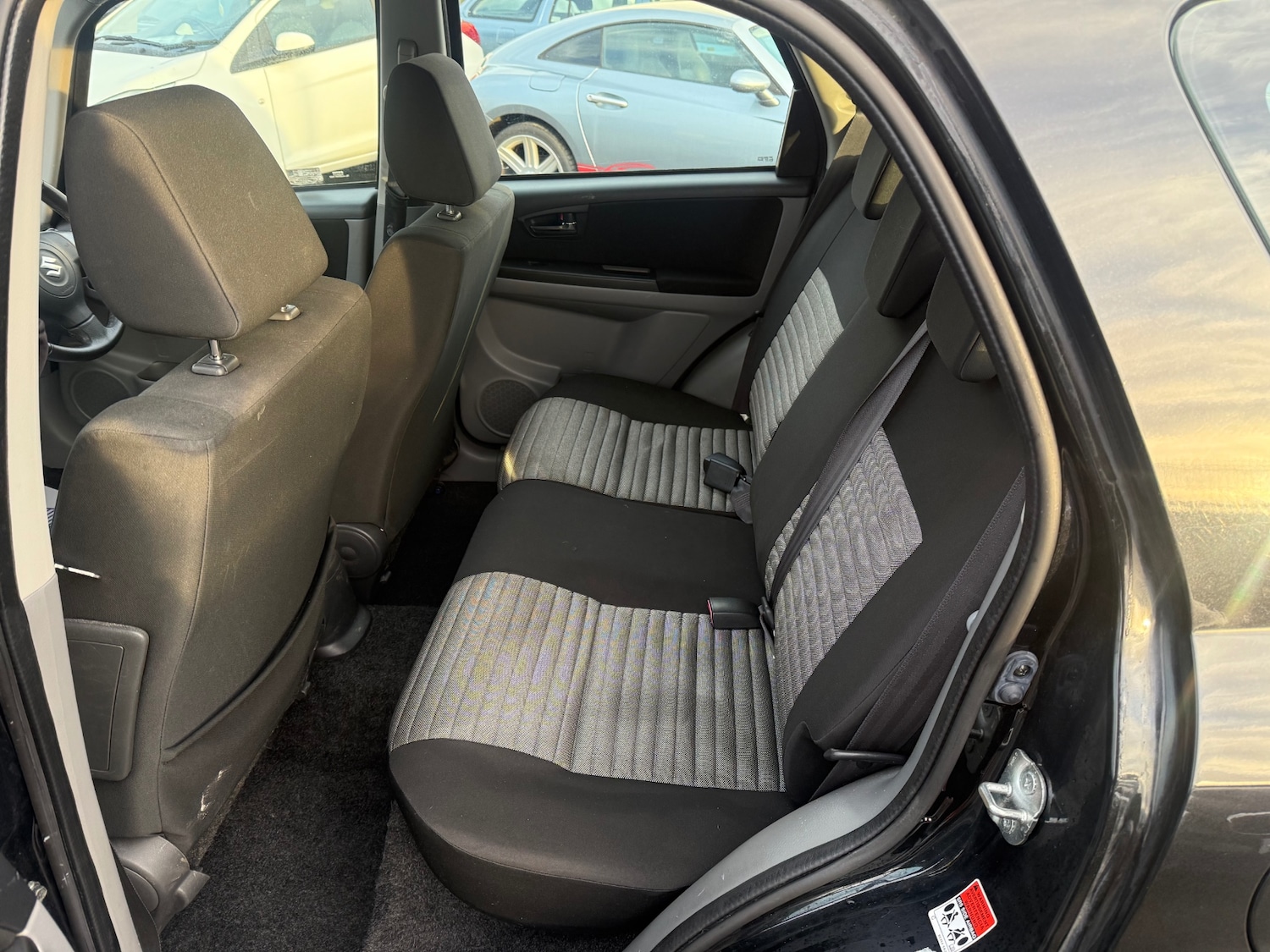 Used Suzuki SX4 2012 for sale - 76932345: Photo 9