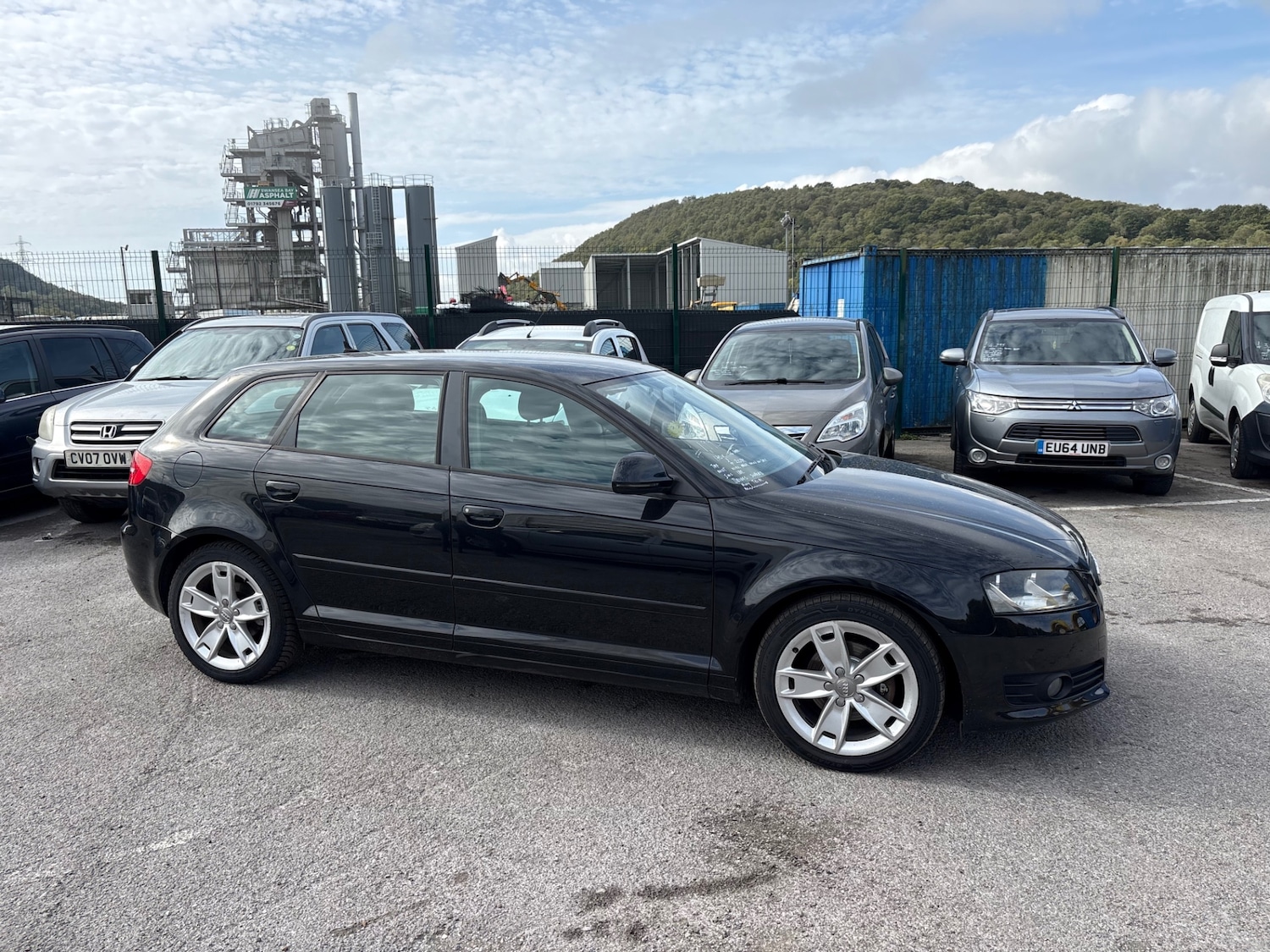 Used Audi A3 2010 for sale - 76058314: Photo 2