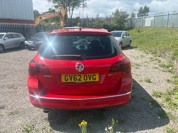 Used Vauxhall Astra 2013 for sale - 77008515: Photo
