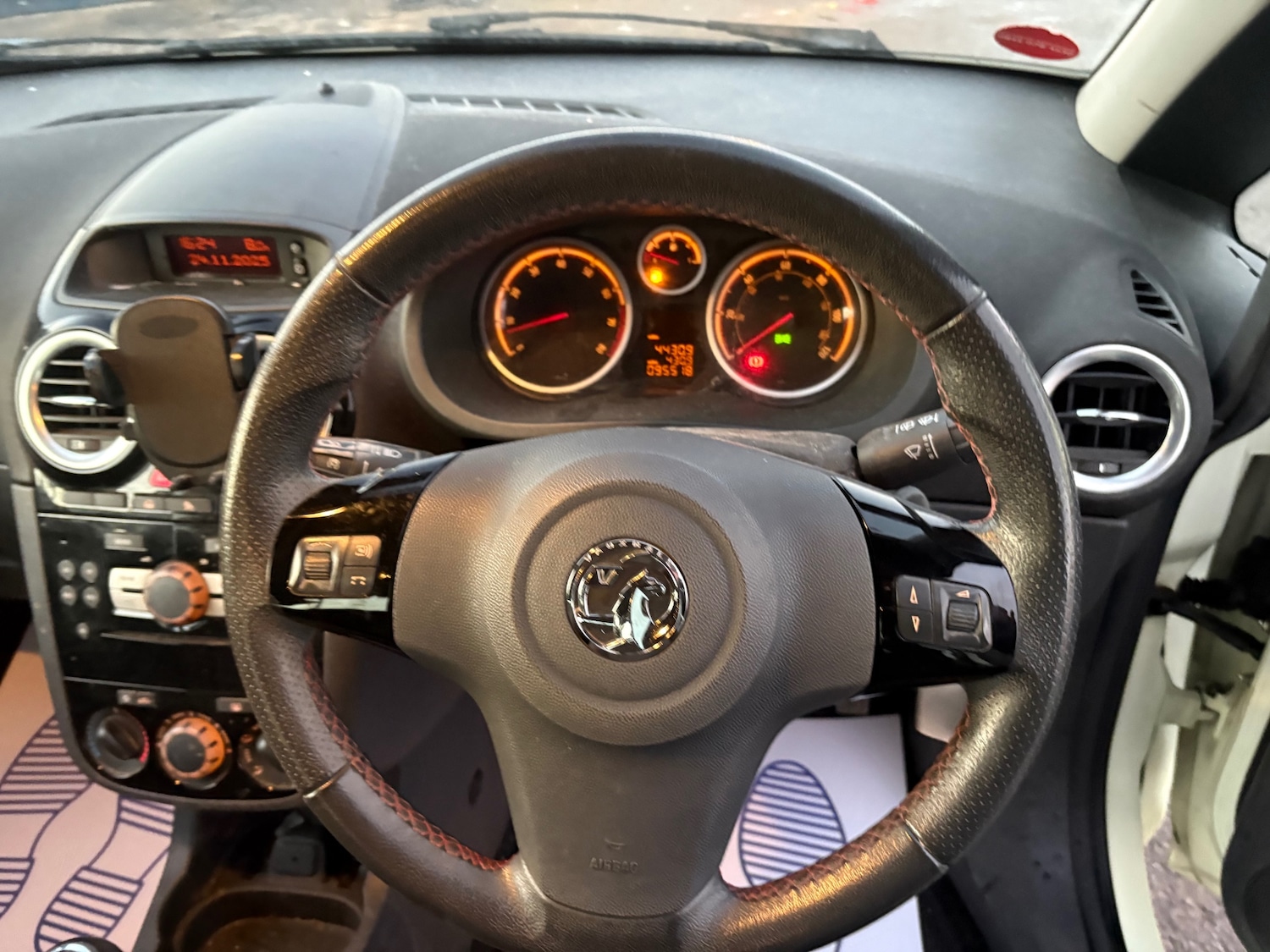 Used Vauxhall Corsa 2012 for sale - 76684536: Photo 10