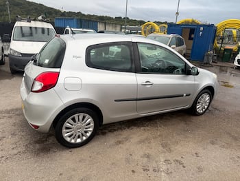 Used Renault Clio 2010 for sale - 79823418: Photo