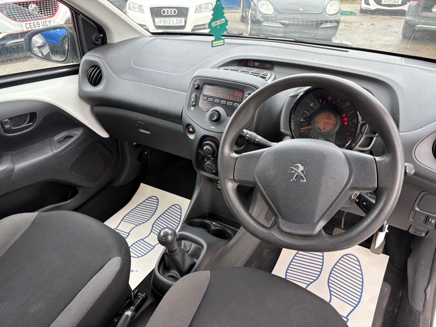 Used Peugeot 108 2014 for sale - 78026203: Photo 9