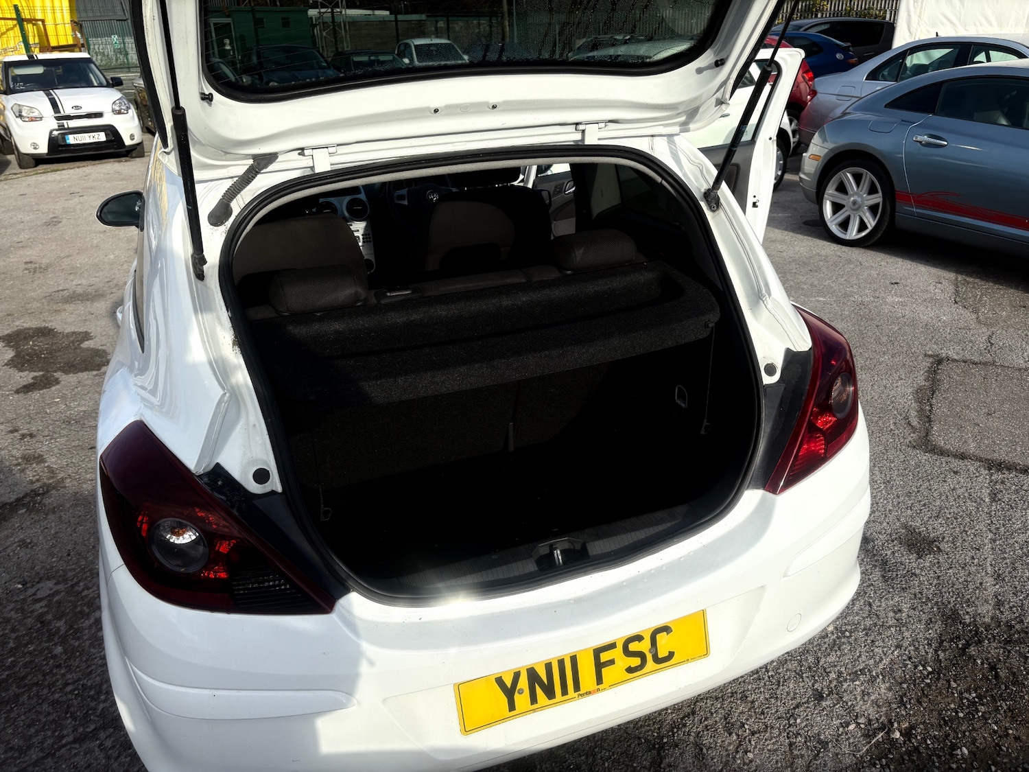 Used Vauxhall Corsa 2011 for sale - 77058549: Photo 12