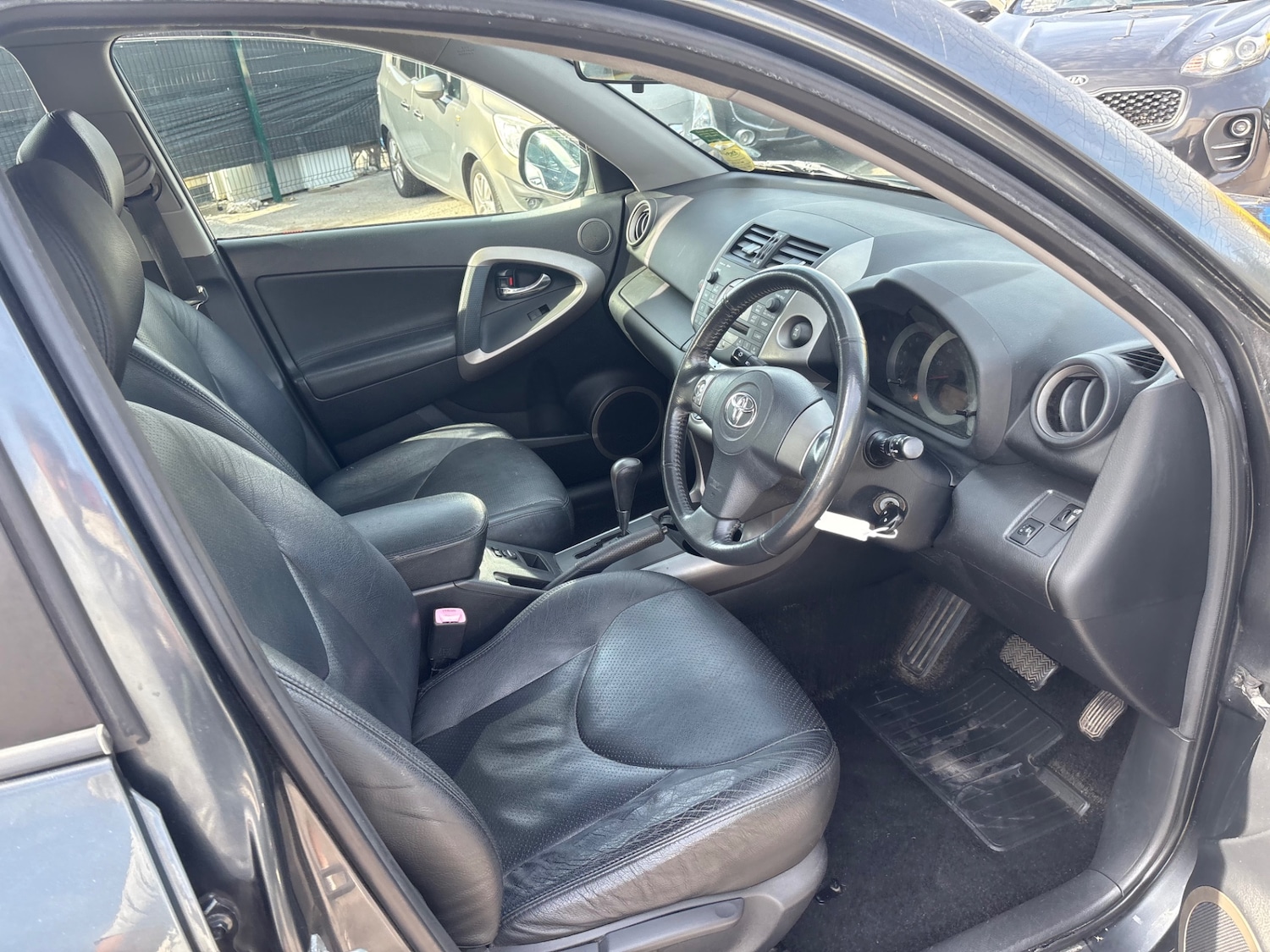 Used Toyota RAV4 2006 for sale - 76128631: Photo 11