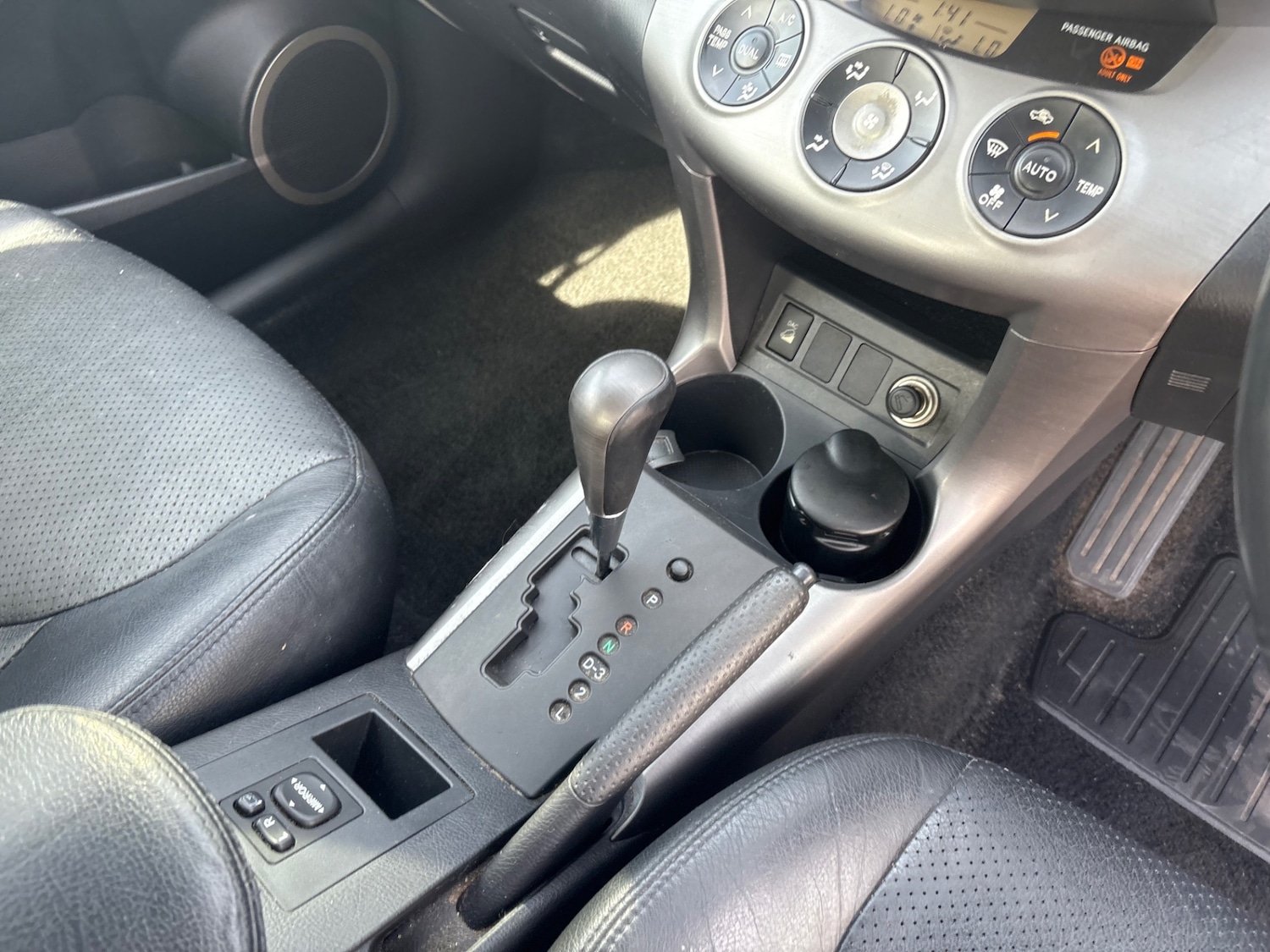 Used Toyota RAV4 2006 for sale - 76128631: Photo 14