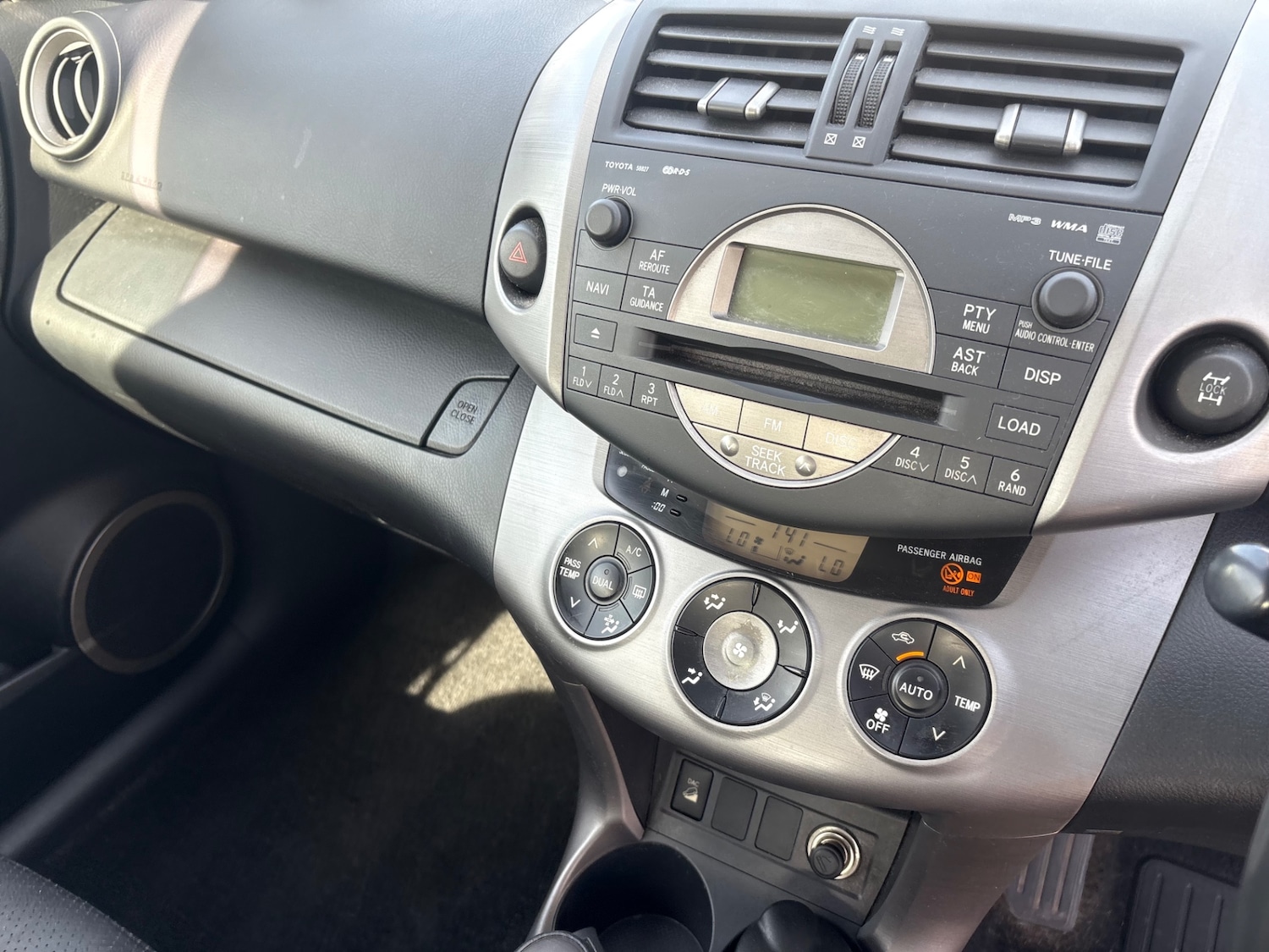 Used Toyota RAV4 2006 for sale - 76128631: Photo 16