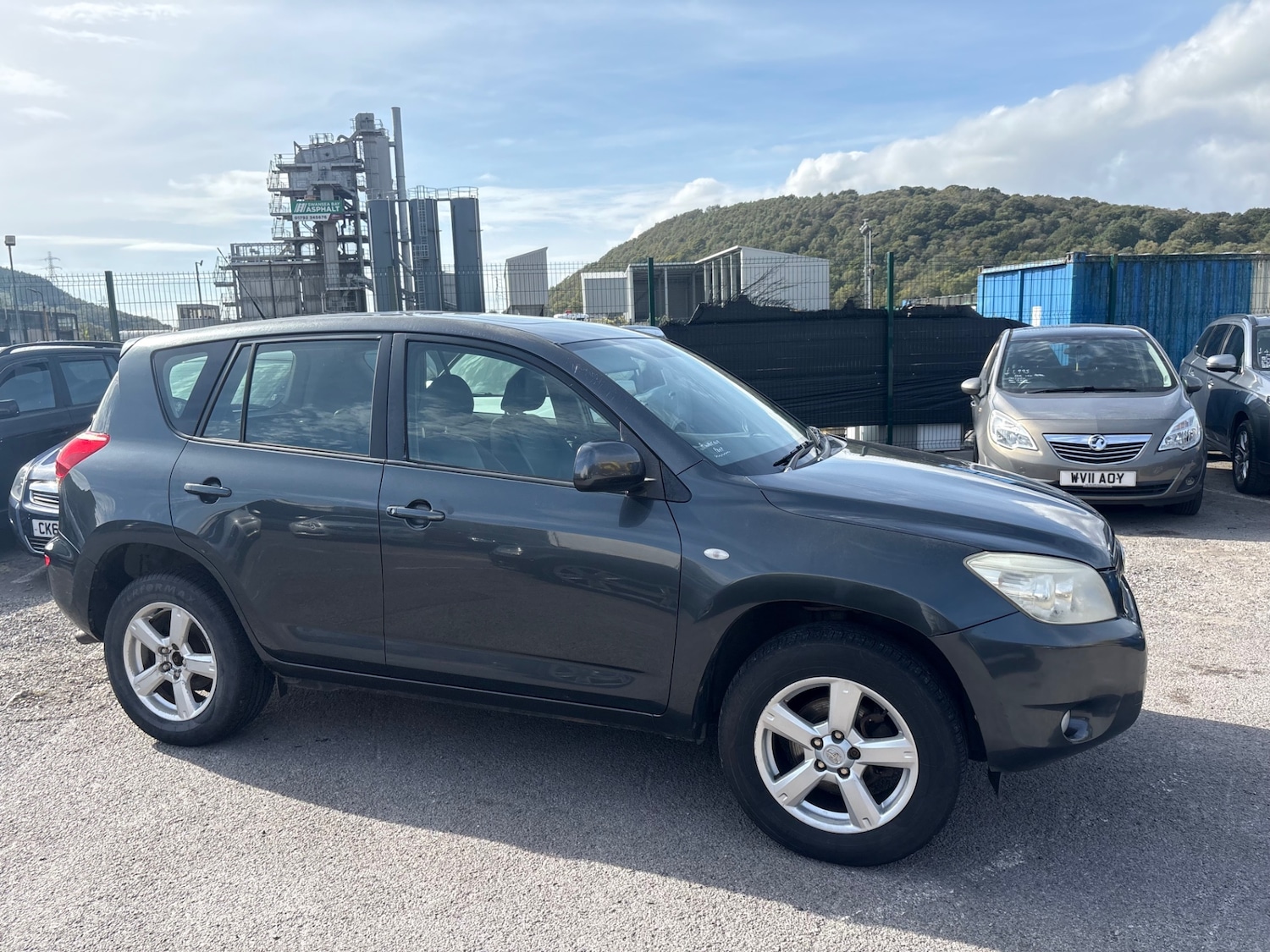 Used Toyota RAV4 2006 for sale - 76128631: Photo 2