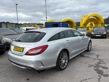 Used Mercedes-Benz CLS 2015 for sale - 76184082: Photo