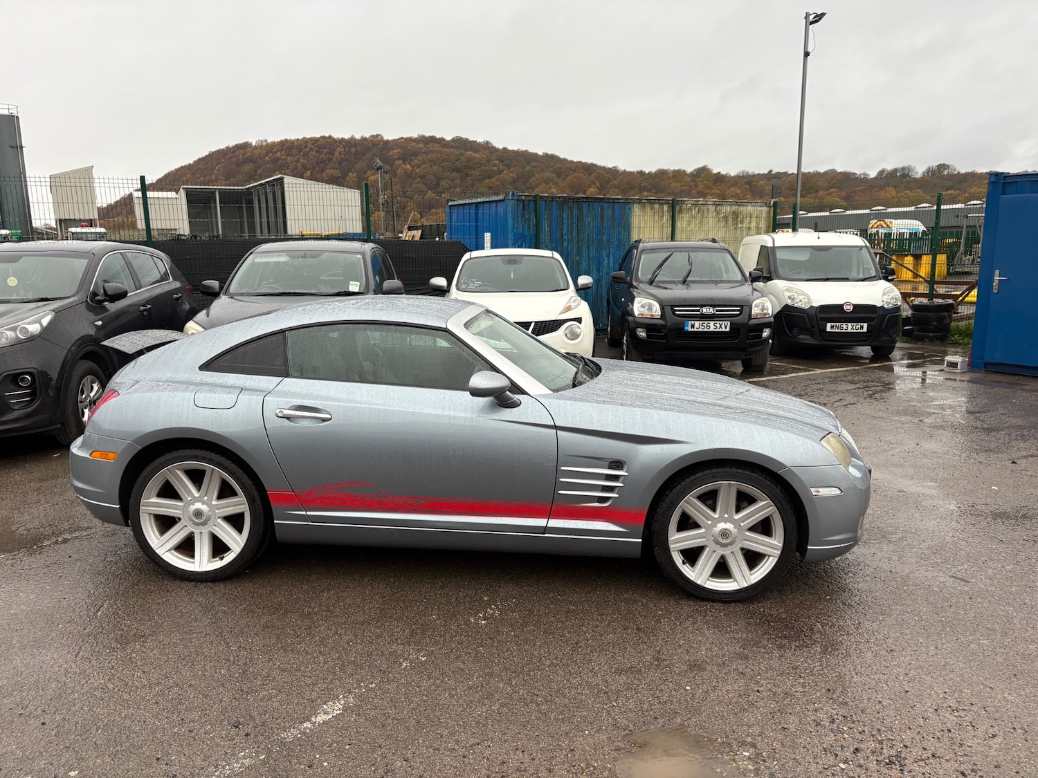 Used Chrysler Crossfire 2007 for sale - 76526470: Photo 2
