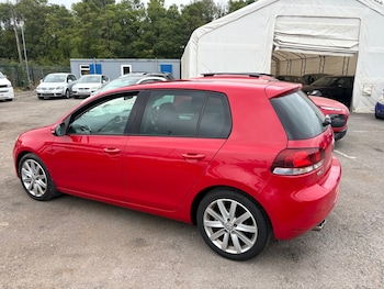 Used Volkswagen Golf 2009 for sale - 79333378: Photo