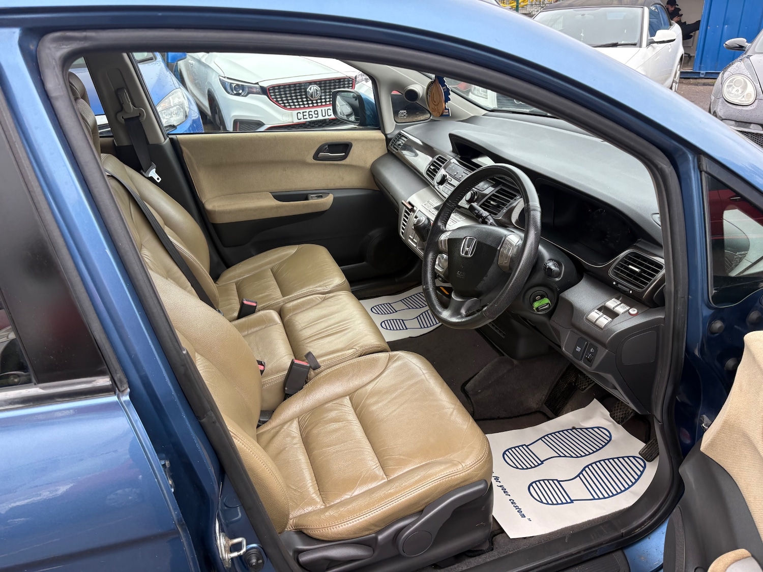 Used Honda FR-V 2009 for sale - 78039700: Photo 8