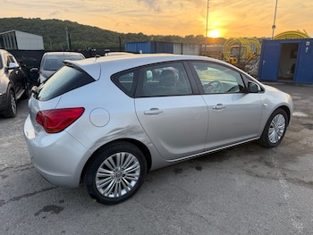 Used Vauxhall Astra 2011 for sale - 78740678: Photo