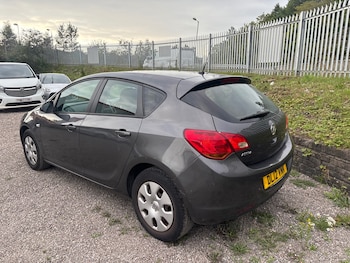 Used Vauxhall Astra 2012 for sale - 75338185: Photo