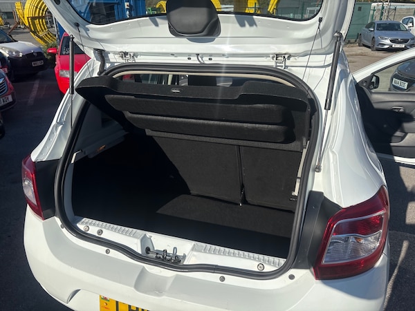 Used Dacia Sandero 2016 for sale - 76257539: Photo 12
