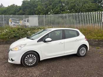 Used Peugeot 208 2014 for sale - 74801793: Photo
