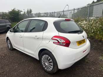 Used Peugeot 208 2014 for sale - 74801793: Photo