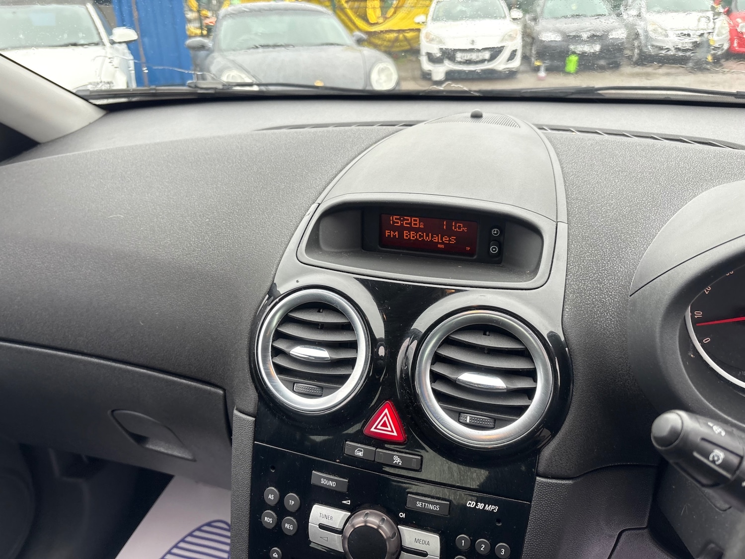 Used Vauxhall Corsa 2013 for sale - 78000071: Photo 10