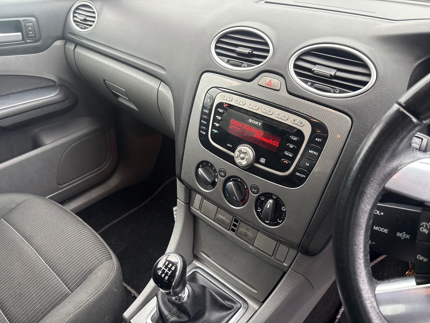 Used Ford Focus 2009 for sale - 77275127: Photo 11