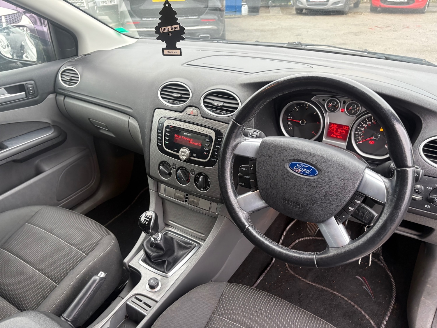 Used Ford Focus 2009 for sale - 77275127: Photo 9