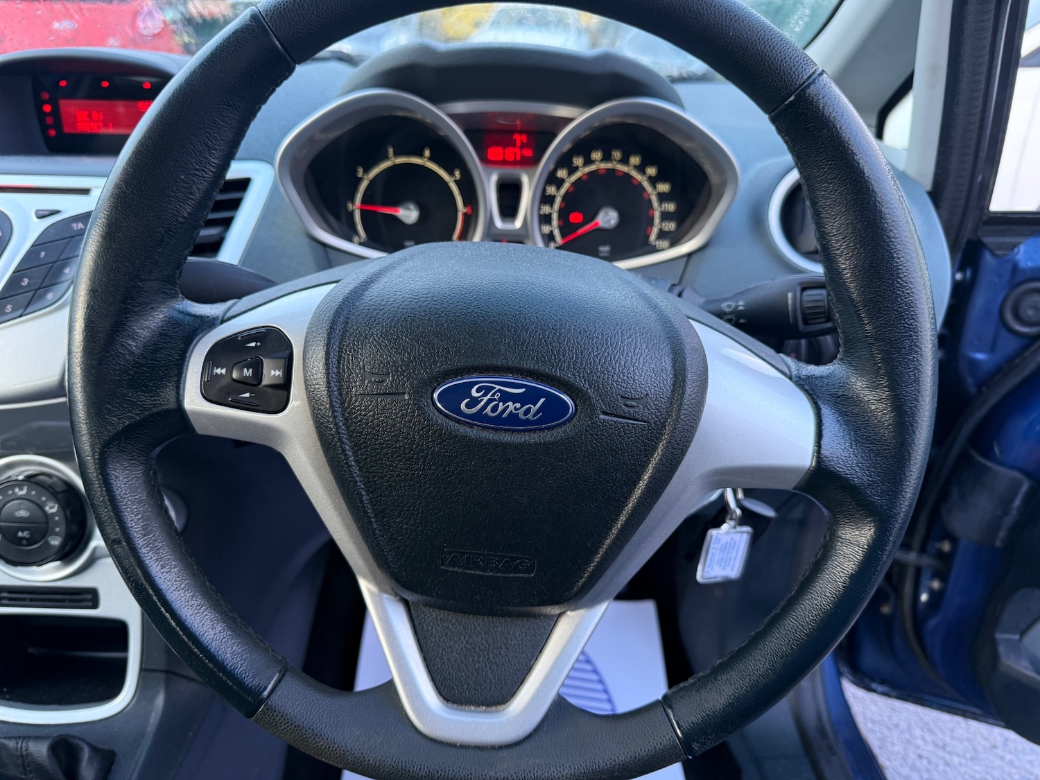 Used Ford Fiesta 2010 for sale - 77226091: Photo 11