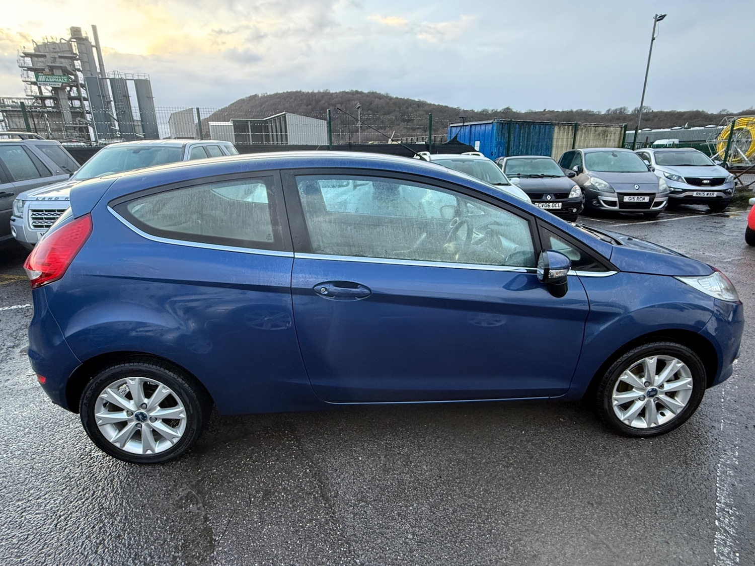 Used Ford Fiesta 2010 for sale - 77226091: Photo 2