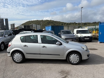 Used Vauxhall Astra 2005 for sale - 76127686: Photo 2