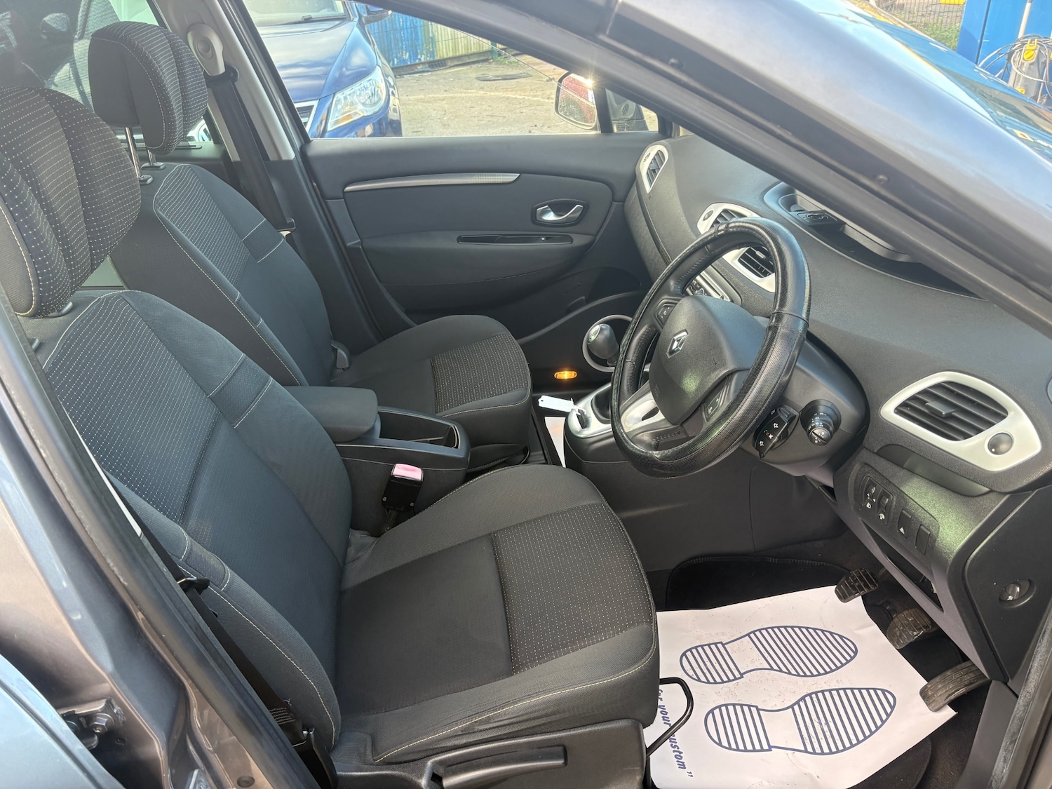 Used Renault Scenic 2009 for sale - 77008506: Photo 9