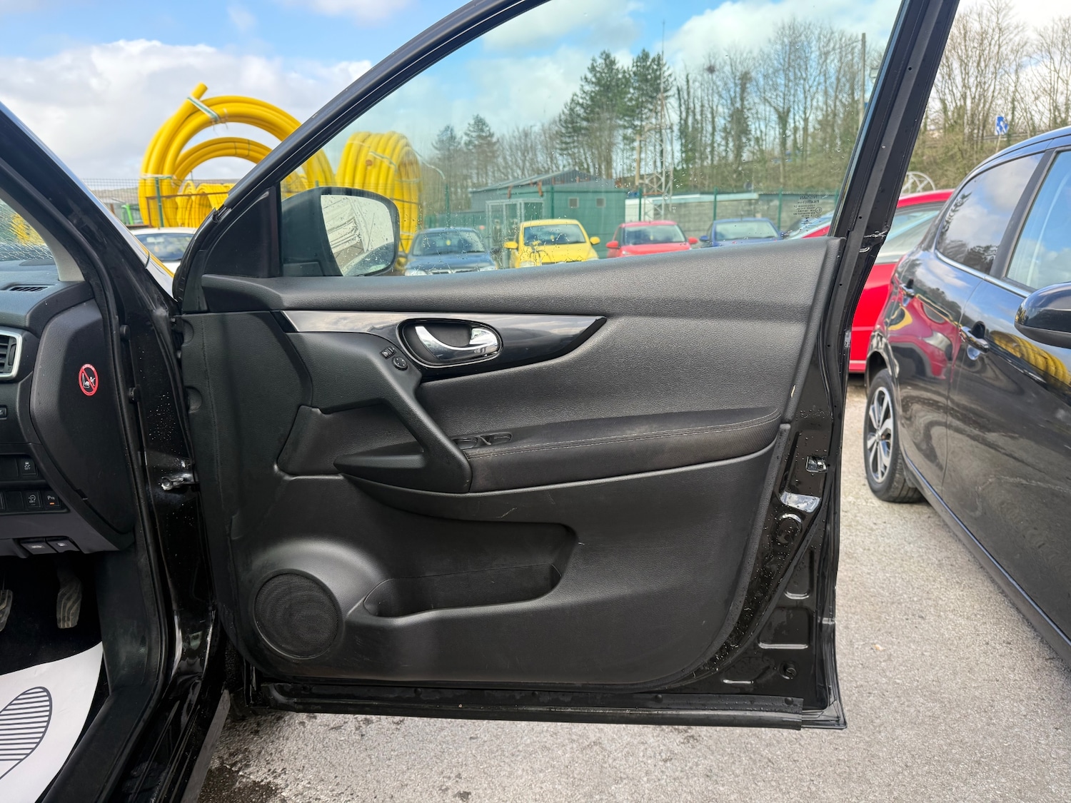 Used Nissan Qashqai 2015 for sale - 77832067: Photo 9