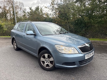 2009 (09) - 1.9 TDI PD SE 5dr - LOW MILLAGE - Service History -