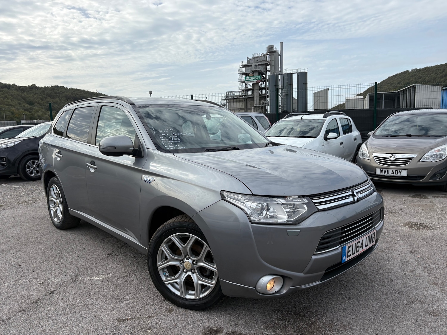 Used Mitsubishi Outlander 2014 for sale - 76127540: Photo 1
