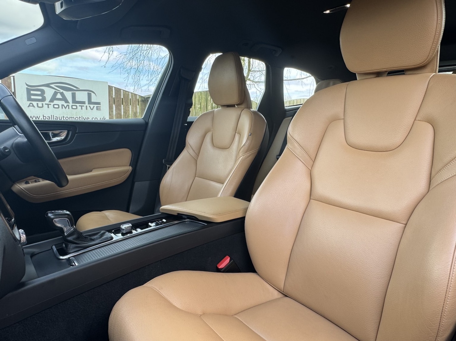 Used Volvo XC60 2018 for sale - 77643767: Photo 20