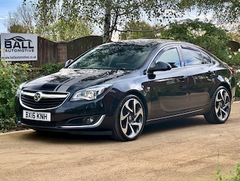 Vauxhall - Insignia