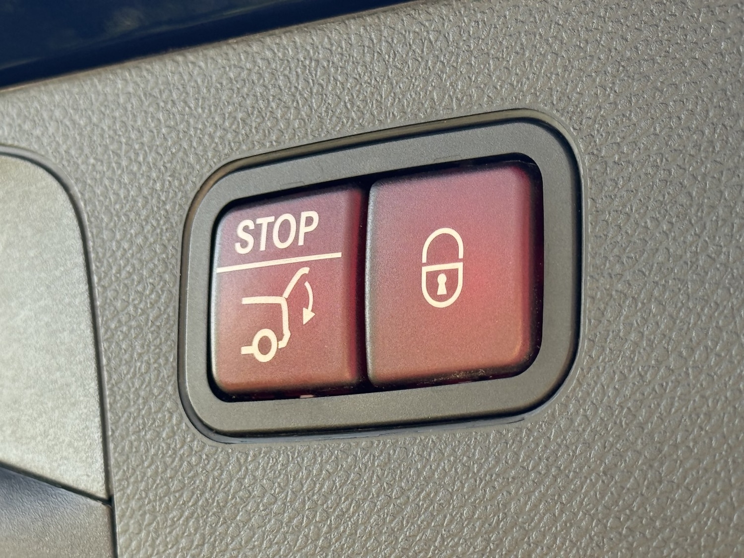 Used Mercedes-Benz GLC 2020 for sale - 78168733: Photo 31