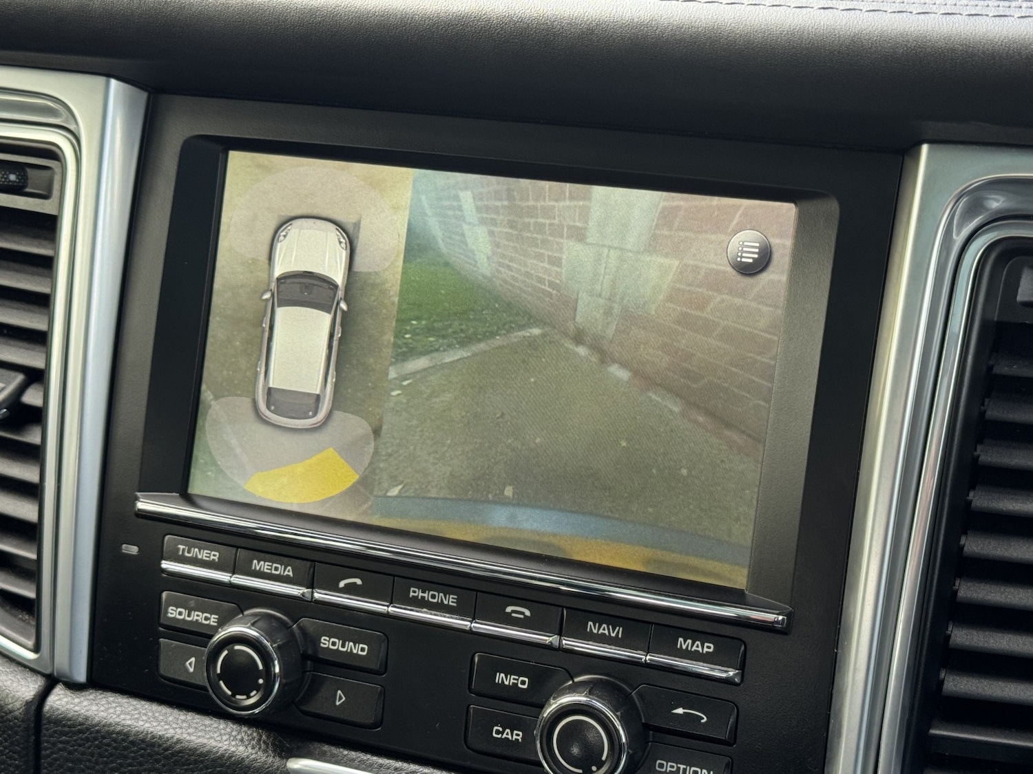 Used Porsche Macan 2015 for sale - 76237178: Photo 17